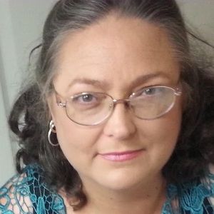 Meet your Posher, Pam